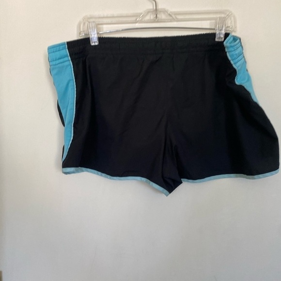 DRI – FIT NIKE blue and black running shorts ladies size XL - Picture 2 of 5
